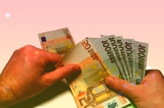 国庆假期加班工资咋算?补休与加班费可否二选一?